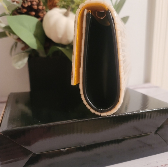 Crystal Embellished Party Clutch KURT GEIGER LONDON - Picture 4 of 13